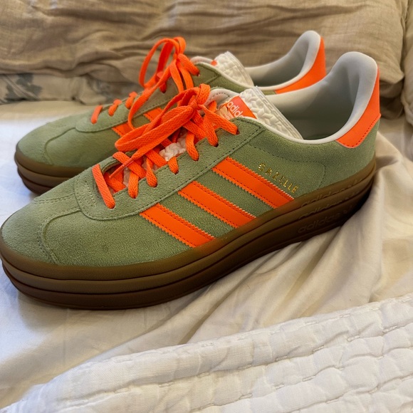 Adidas Gazelle Bold Shoes. Size 10. Green with orange stripes - Picture 2 of 12